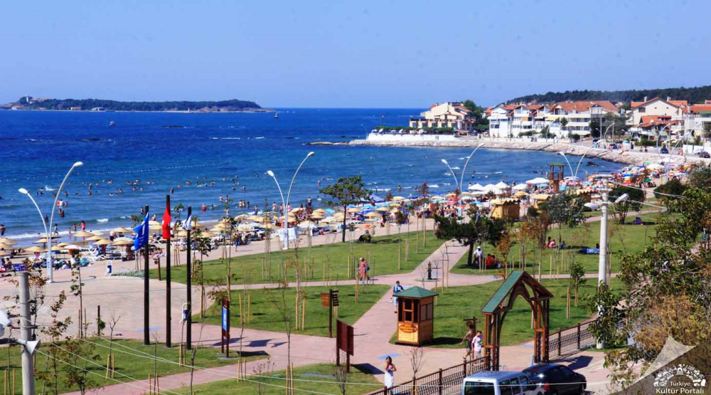 Mavi̇ Bayrakli Cebeci̇ Sahi̇li̇ - Fotoğraf 2